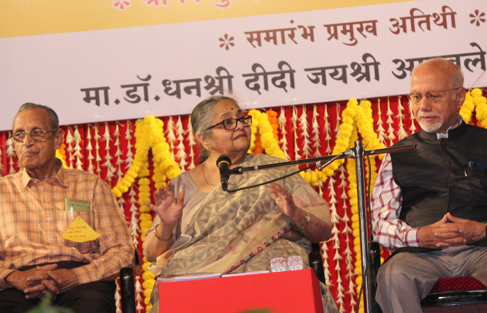 Sanskrit is the Foundation of Culture_ Dhanashree Didi at Nashik Event (6)