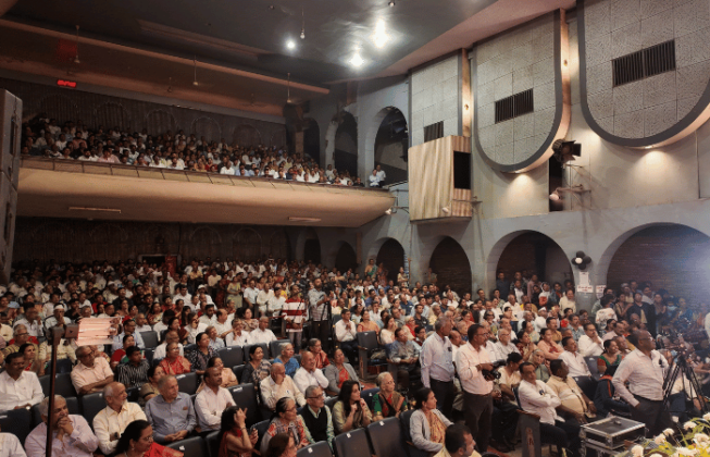 Sanskrit-is-the-Foundation-of-Culture_-Dhanashree-Didi-at-Nashik-Event-Swadhyay-pariwar (2)