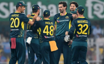 ICC T20 WC 2026 – ऑस्ट्रेलिया टी-20 वर्ल्डकपमधून बाहेर; झिम्बाब्वेची ‘सुपर 8’ मध्ये धडक, 2009 नंतर पहिल्यांदाच असे घडले