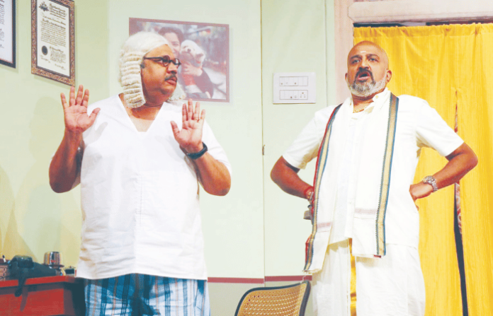 ekda pahava karun marathi natak review: vaibhav mangle and anand ingale shine in ratnakar matkari’s classic comedy