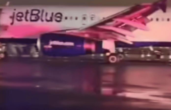 jetblue flight 543 emergency landing at newark airport due to engine failure