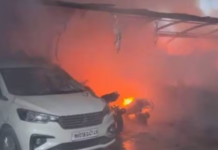 कल्याणच्या पार्किंगमधील आगीचे गौडबंगाल काय?, लाल चौकीत पुन्हा भडका; 12 गाड्या जळून खाक