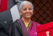 Budget 2026 – निर्मला सितारामन यांची तामिळनाडूची कट्टम साडी चर्चेत, वेधले सर्वांचे लक्ष