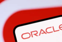 Oracle layoffs – AI विस्तारासाठी निधीची चणचण; ३०,००० कर्मचाऱ्यांच्या नोकऱ्या धोक्यात? oracle plans massive layoffs of 30,000 employees amid ai funding crisis