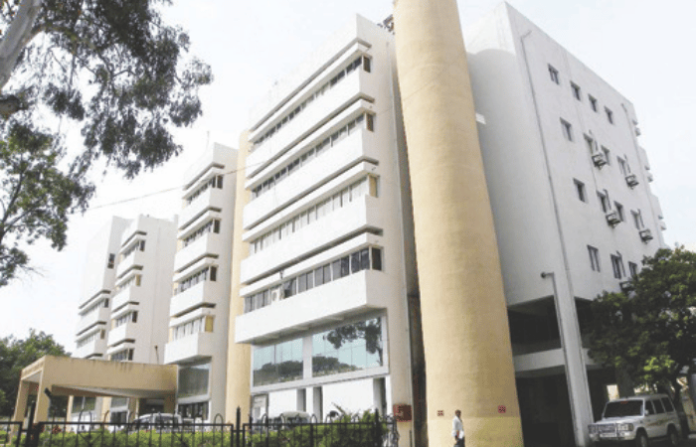 20 Teachers in Ahilyanagar ZP to be Suspended Over Fake Disability Certificates