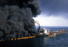 Iran War – होर्मुझ सामुद्रधुनीवर तणाव शिगेला, जगाच्या अर्थव्यवस्थेची मोठी हानी