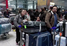 हजारो हिंदुस्थानी आखातात अडकले, नातेवाईकांच्या जिवाला घोर; नागरिकांना मायदेशी आणण्यासाठी सरकारची कसरत, स्पाईसजेट, एअर इंडिया, इंडिगोकडून उड्डाणांचे नियोजन