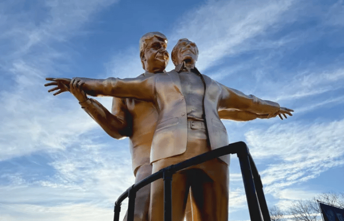 Satirical Titanic Statue of Trump and Epstein Appears in Washington DC