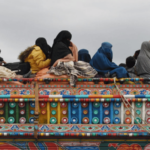 पाकिस्तानमधून 33 हजार अफगाणी निर्वासित