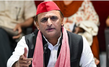 हजारो कोटी रुपये खर्च करूनही नद्या अस्वच्छच, अखिलेश यादव यांची भाजप सरकारवर टीका