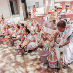 अधिकाऱ्यांची ‘धुलाई’; 60 महिला कर्मचाऱ्यांना पुन्हा सेवेत घेण्याचे आदेश, आठ महिन्यांपासून लटकलेले वेतनही देणार