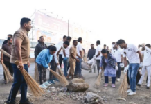महास्वच्छता मोहिमेत 30 टन कचरा संकलित, कोल्हापूर मनपा महापौरांसह आयुक्तांचा पुढाकार; दुचाकीवरून धूर फवारणी