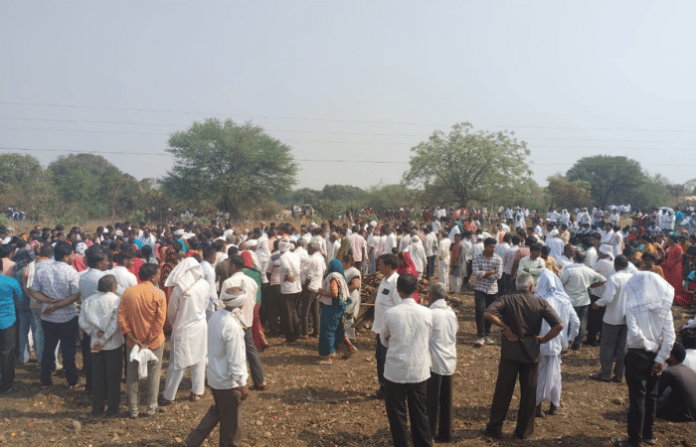 emotional farewell to father and son in jalot killed in tragic car accident emotional farewell to father and son in jalot: killed in tragic car accident