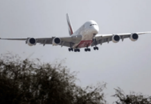 ओमानमध्ये अडकलेल्या ब्रिटीश नागरिकांच्या सुटकेचा प्रयत्न फसला, सरकारने पाठवलेल्या विमानात तांत्रिक बिघाड