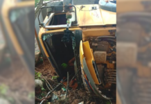 Ratnagiri News – फुणगूस येथे डंपरचा भीषण अपघात; ४ तासांच्या थरारानंतर काळोखात चालकाची मृत्यूच्या दाढेतून सुटका