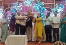 world-poetry-day-celebrated-in-nashik-with-kavya-jagar-poetry-marathon