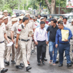 दिल्लीत पवन खेरा यांच्या घरावर आसाम पोलिसांची छापेमारी