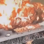 पनामात इंधन टँकरचा भीषण स्फोट; ‘ब्रिज ऑफ द अमेरिकाज’ तात्पुरता बंद, अनेक जण आगीच्या भक्ष्यस्थानी पडल्याची भीती