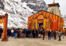 बद्रीनाथ-केदारनाथ मंदिरात देणगी घोटाळा, कर्मचाऱ्यांविरोधात कारवाई करण्याचे आदेश