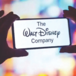 डिज्नी 1 हजार कर्मचाऱ्यांना कामावरून काढणार