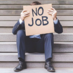 तीन महिन्यांत 51 हजार कर्मचाऱ्यांच्या नोकऱ्या गेल्या