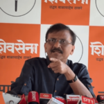 महाराष्ट्राच्या शौर्याचा इतिहास पुसण्यासाठी मुनी-बाबांना सुपाऱ्या दिल्यात का? नितेश राणेंची तुलना शिवरायांशी केल्यानं संजय राऊत संतप्त