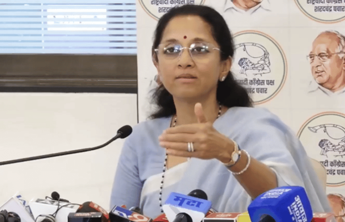 supriya sule on fadnavis
