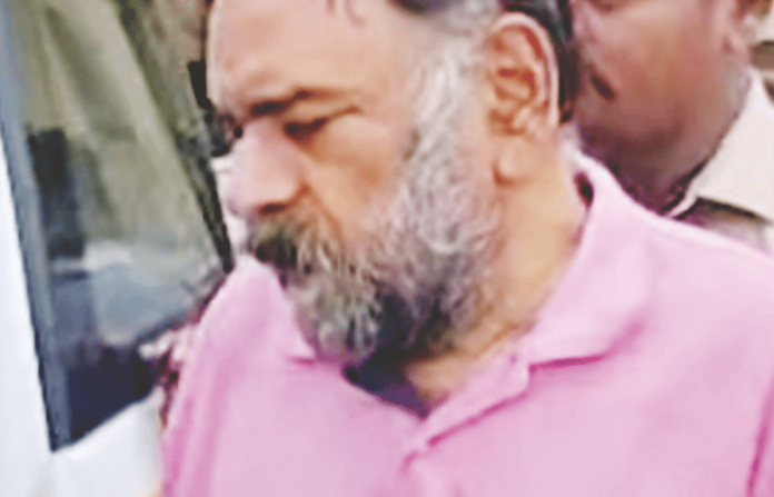 nashik-crime-news-kharat-sent-to-police-custody-till-may-9-fraud-case nashik-crime-news-kharat-sent-to-police-custody-till-may-9-fraud-case
