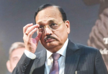 हैदराबादनंतर बंगळुरूमध्येही विद्यार्थ्यांचा विरोध, पदवीदान समारंभाला सरन्यायाधीश नको!