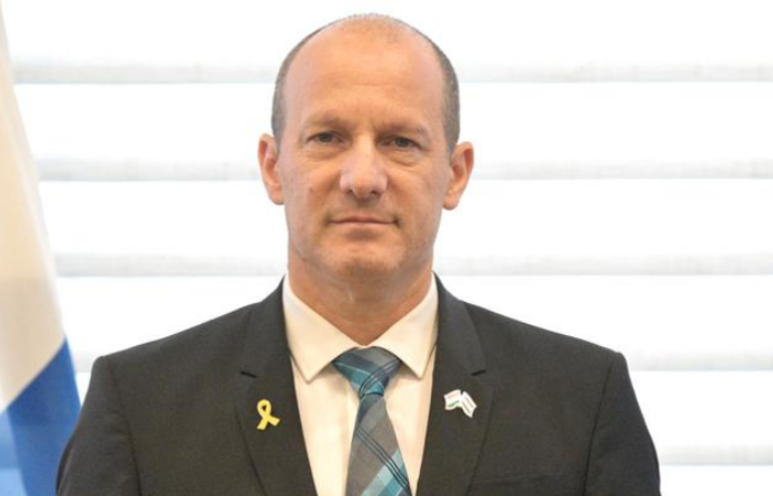 Envoy Reuven Azar