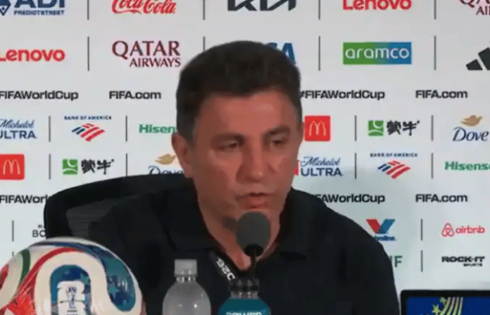 Iran head coach Amir Ghalenoei