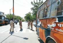 कोल्हापूर पोलिसांकडून सीमाबांधवांची दडपशाही मराठी भाषिक वर्षा बंगल्यावर धडक देणार !
