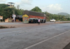 Ratnagiri News – तुरळ येथे महामार्गाच्या मध्यपट्ट्यात भराव नसल्याने अपघाताचा धोका