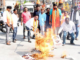 गद्दार खासदार नागेश पाटील आष्टीकर मुर्दाबाद…, नांदेडमध्ये प्रतिकात्मक पुतळा जाळत शिवसैनिकांकडून निषेध