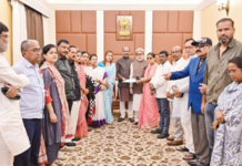 ममतांचे 20 खासदार भाजपच्या तंबूत, बंडखोरांचा गट नॅशनलिस्ट सिटीझन्स पार्टीत विलीन