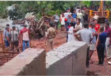 Ratnagiri News – कुर्धेतील त्या पुलाचे निविदा नसताना ॲडव्हान्स काम, ठेकेदाराचा ‘आगाऊ” पणा सर्वसामान्य तरूणाच्या जीवावर बेतला
