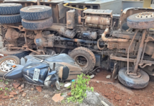 Ratnagiri News – खेडशी येथे भीषण अपघात: डंपरने दुचाकीला चिरडले, खालगांव येथील महिला जागीच ठार