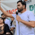 जंतर-मंतरवर कॉक्रोच जनता पार्टीचा एल्गार, केंद्रीय शिक्षणमंत्री धर्मेंद्र प्रधान यांच्या राजीनाम्यासह 5 मागण्यांवर ठाम