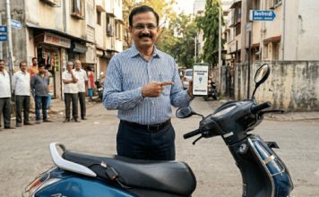 टेक्नोसॅव्ही गुरुजींनी स्वतः शोधून काढली चोरीला गेलेली दुचाकी