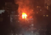 Mumbai News – वांद्र्यात निवासी इमारतीला भीषण आग; वृद्ध व्यक्तीचा मृत्यू, अग्निशमन दलाचे दोन जवान जखमी