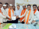 शिवसेनेच्या ट्रॅक्टर मोर्चाने बीड दणाणले; फडणवीस सरकार फसवे आणि जुमलेबाज- जिल्हाप्रमुख वरेकर