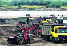 बीडच्या गोदापात्रात धक्कादायक फ्रॉड; गेवराईचा तहसीलदारच वाळूमाफिया, घरकुलाच्या नावाखाली 25 हजार ब्रास वाळूची तस्करी, 30 अधिकाऱ्यांवर निलंबनाची टांगती तलवार