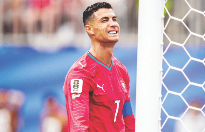 cristiano-ronaldo-shuts-down-critics-after-congo-draw-portugal-world-cup-updates (2) cristiano-ronaldo-shuts-down-critics-after-congo-draw-portugal-world-cup-updates (2)