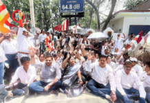बुद्धभूमीची जमीन आमच्या हक्काची… नाही कोणाच्या बापाची; केडीएमसी मुख्यालयावर भिक्खू संघाचे धरणे आंदोलन