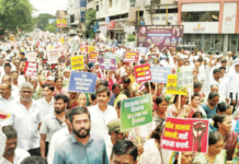 प्रसंगी रक्त सांडले तरी चालेल; पण ‘शक्तिपीठ’ला जमिनी देणार नाही! कोल्हापुरात महामोर्चा, शेतकऱ्यांचा सरकारला इशारा