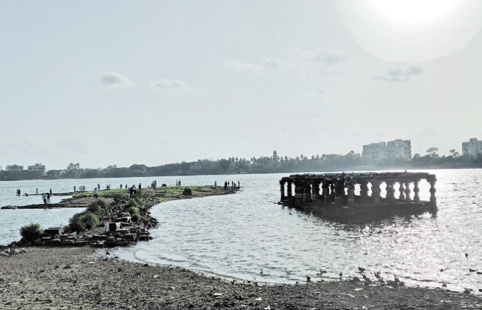 kolhapur-water-crisis-only-24-tmc-water-left-in-dams-pumping-banned-on-10-rivers-due-to-monsoon-delay