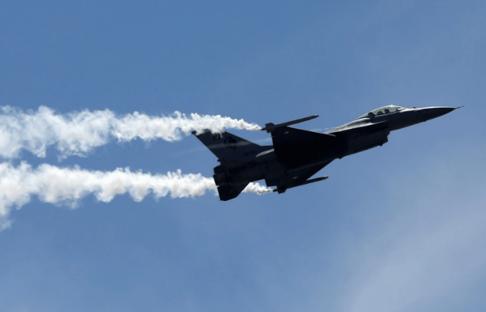 pakistan-launches-air-strikes-on-afghanistan-border-29-terrorists-killed-karachi-rangers-revenge