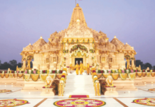 राम मंदिरातून 60 किलो चांदीसह मौल्यवान हार, पादुका चोरीला