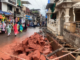 Ratnagiri News – रत्नागिरीत मान्सून सक्रिय; रामआळीतील रखडलेल्या गटाराच्या कामाने दुकानदार त्रस्त