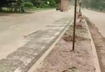 Ratnagiri News – गावमळा ते कुरधुंडा दरम्यान ठेकेदाराकडून घातक ‘आर.एम.सी.’ रस्त्यावरच सांडले